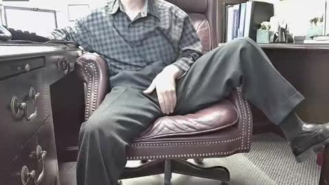 nikolas send dm for an appointment online show from 7, 1, 2026