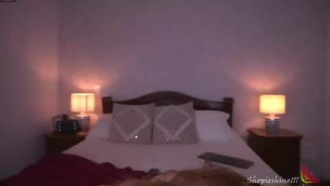 Sophie online show from 18, 4, 2026