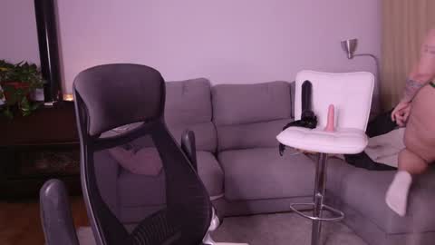 Snapshot of showmebbw chatting on 8, 1, 2025 Mimi online show from 8, 1, 2025