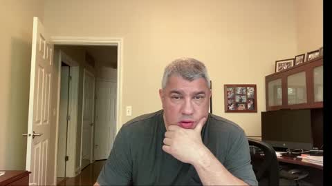 Chicago Guy online show from 30, 9, 2025