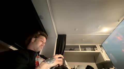 Snapshot of shred4dayz420 chatting on 17, 3, 2026 shred4dayz420 online show from 17, 3, 2026