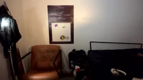 Snapshot of shreddylong chatting on 2, 5, 2026 shreddylong online show from 2, 5, 2026