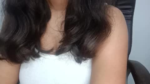 shreya_0 online show from 16, 12, 2025