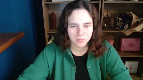 shy_lil online show from 21, 10, 2025