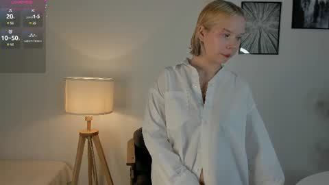 Snapshot of shy_nikka_4you chatting on 2, 7, 2026 Nika online show from 2, 7, 2026