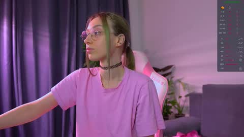 Snapshot of shy_or_horny chatting on 4, 11, 2025 HI i am Marcy online show from 4, 11, 2025