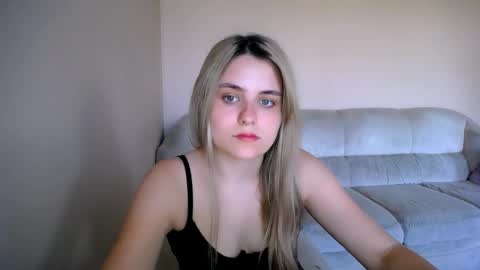 Snapshot of shy_sabrina_ chatting on 6, 5, 2026 shy_sabrina_ online show from 6, 5, 2026