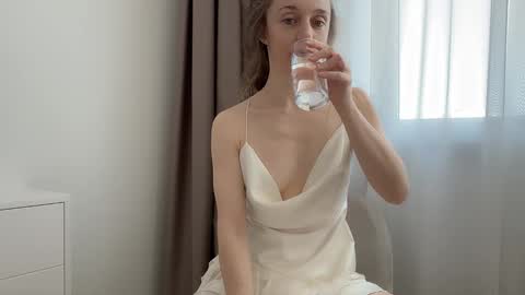 shy_schoolgirl_ online show from 1, 3, 2026