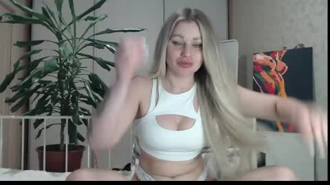 Snapshot of shyevaa chatting on 18, 5, 2026 Eva online show from 18, 5, 2026