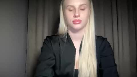 Shy Fox online show from 26, 3, 2026