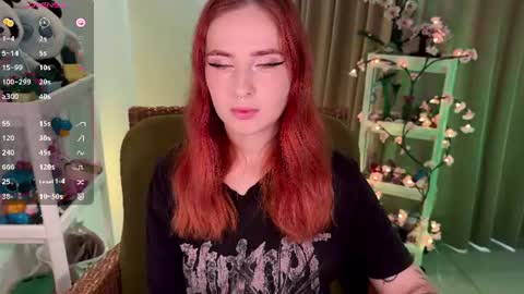 Snapshot of shyfoxxxy chatting on 18, 7, 2026 Effie online show from 18, 7, 2026