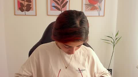 Snapshot of shylittlebunny chatting on 20, 1, 2025 shylittlebunny online show from 20, 1, 2025