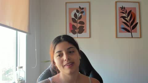 shylittlebunny online show from 8, 4, 2026