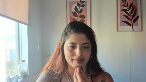 Snapshot of shylittlebunny chatting on 6, 5, 2026 shylittlebunny online show from 6, 5, 2026
