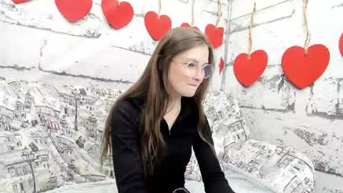 shyly_lisa online show from 28, 9, 2025