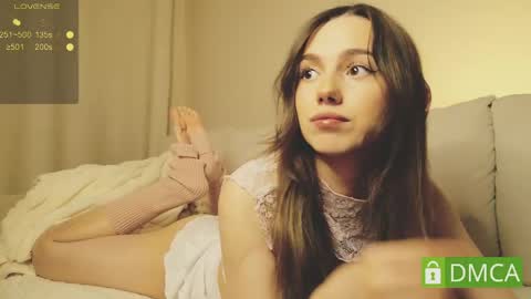 Snapshot of shypeachmaru chatting on 17, 4, 2026 Mary online show from 17, 4, 2026
