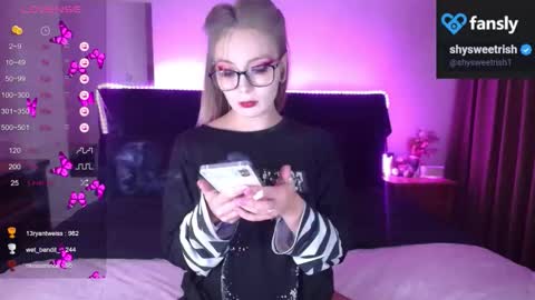Snapshot of shysweetrish chatting on 6, 10, 2025 shysweetrish online show from 6, 10, 2025