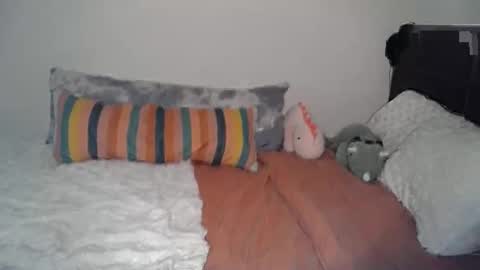 shypetitebaby online show from 18, 3, 2026