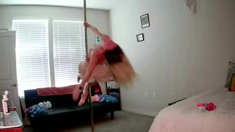 shypetitebaby online show from 27, 3, 2026