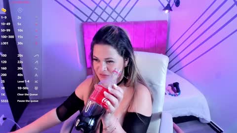 Snapshot of siamilf chatting on 9, 12, 2024 Mia online show from 9, 12, 2024