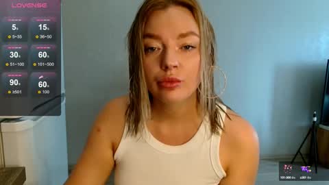 Snapshot of siberian_girl_ chatting on 22, 9, 2025 Eva online show from 22, 9, 2025
