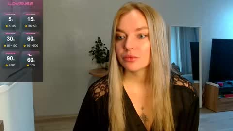 Snapshot of siberian_girl_ chatting on 15, 10, 2025 Eva online show from 15, 10, 2025