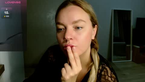 Snapshot of siberian_girl_ chatting on 7, 11, 2025 Eva online show from 7, 11, 2025