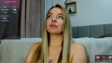 Snapshot of siberian_girl_ chatting on 29, 11, 2025 Eva online show from 29, 11, 2025