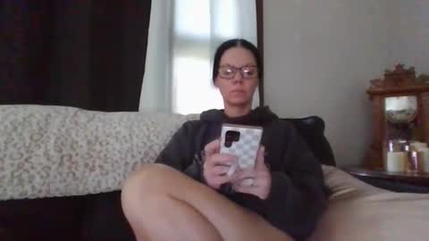 Snapshot of sidneyraee chatting on 27, 4, 2026 Mrs. St. Patrickk online show from 27, 4, 2026