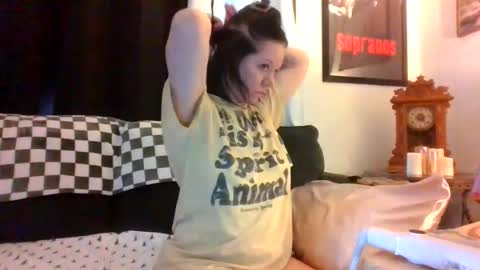 Snapshot of sidneyraee chatting on 16, 7, 2026 Mrs. St. Patrickk online show from 16, 7, 2026