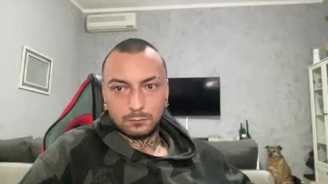 sidvicious23cm online show from 3, 12, 2025