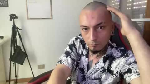 Snapshot of sidvicious23cm chatting on 17, 4, 2026 sidvicious23cm online show from 17, 4, 2026