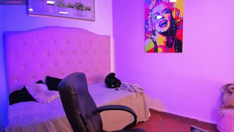 SIENNA  online show from 16, 3, 2026