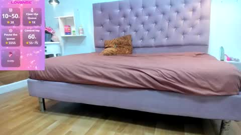 sienna_glow online show from 20, 9, 2025