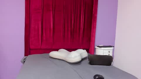 sienna_glow online show from 15, 7, 2026