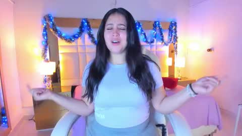 Sienna  online show from 19, 11, 2025