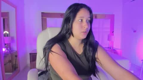 Sienna  online show from 17, 1, 2026