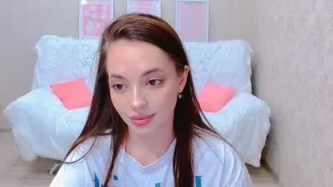 Snapshot of siennamia chatting on 13, 6, 2026 Sienna Mia online show from 13, 6, 2026