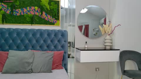 Sienna online show from 17, 11, 2025