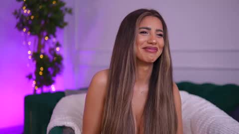 Snapshot of siennaruh chatting on 7, 6, 2026 Sienna online show from 7, 6, 2026