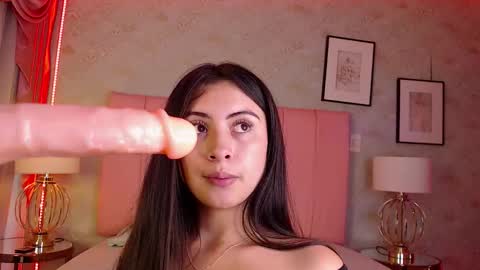 Snapshot of siennawilde_ chatting on 25, 11, 2025 Sienna Wild online show from 25, 11, 2025