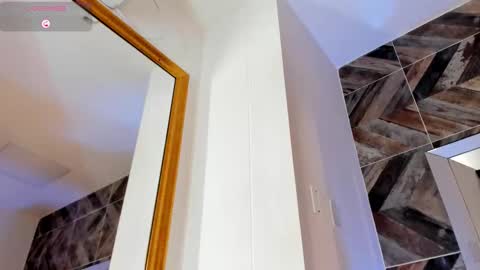    online show from 22, 9, 2025