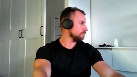Snapshot of siggurd7one chatting on 8, 9, 2025 Orlando online show from 8, 9, 2025