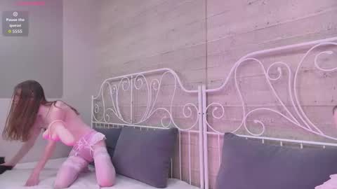 Snapshot of sighnsparks chatting on 30, 9, 2025 THEODORE online show from 30, 9, 2025