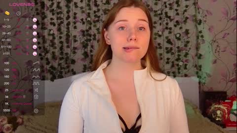 Snapshot of silent_princesses chatting on 28, 12, 2024 Chloe online show from 28, 12, 2024