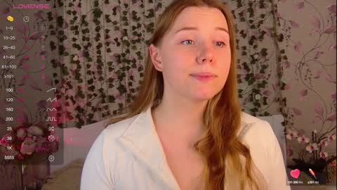 Snapshot of silent_princesses chatting on 17, 1, 2025 Chloe online show from 17, 1, 2025