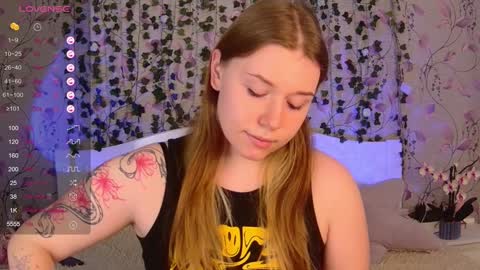 Snapshot of silent_princesses chatting on 30, 1, 2025 Chloe online show from 30, 1, 2025