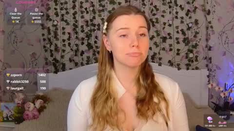 Snapshot of silent_princesses chatting on 23, 2, 2025 Chloe online show from 23, 2, 2025