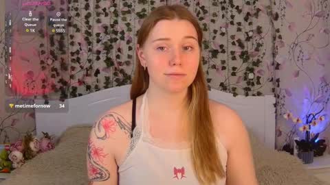 Snapshot of silent_princesses chatting on 1, 3, 2025 Chloe online show from 1, 3, 2025