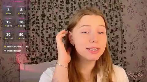 Snapshot of silent_princesses chatting on 9, 9, 2025 Chloe online show from 9, 9, 2025